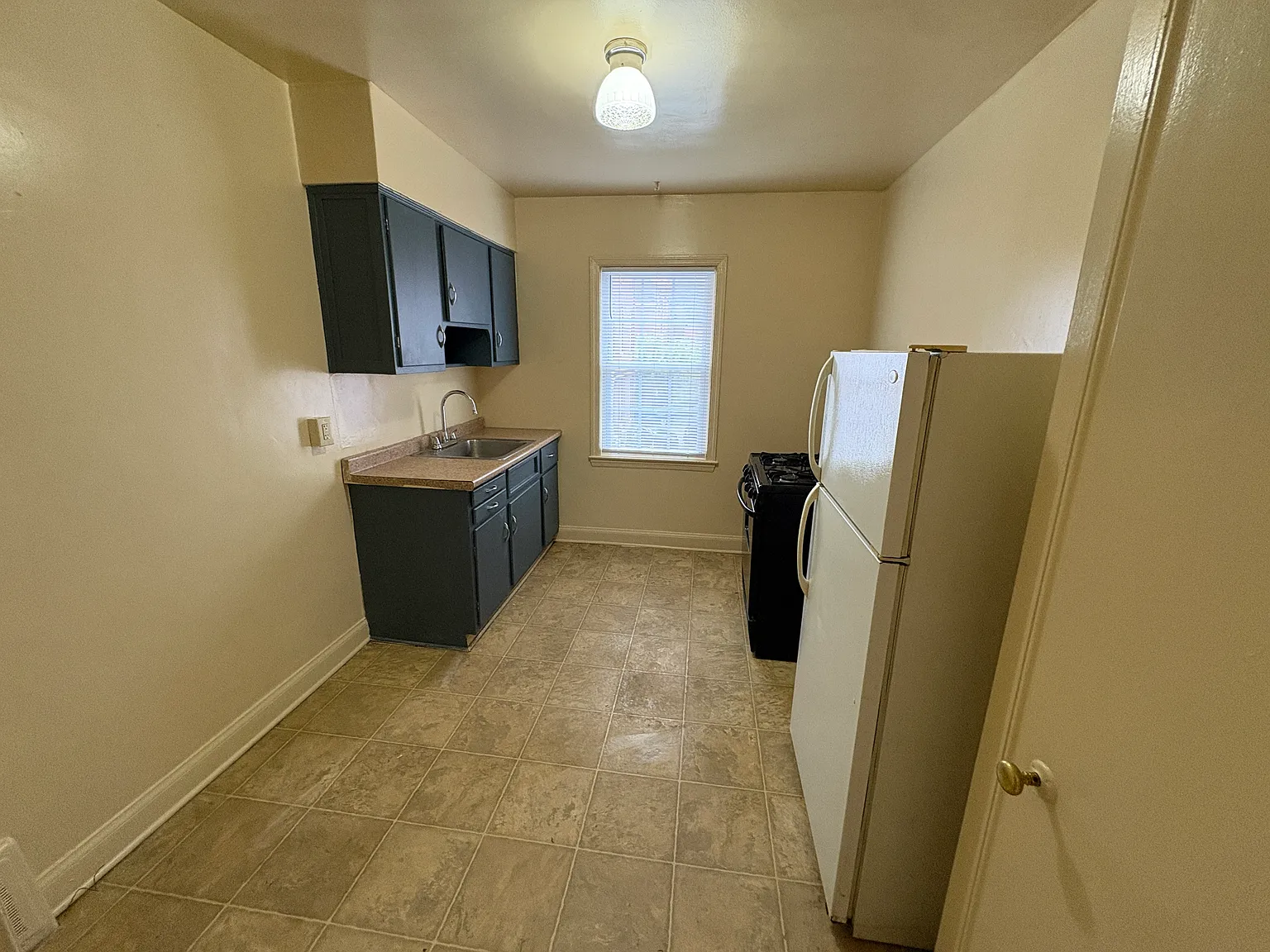 1 bed, 600 sqft, $825 — Photo 3