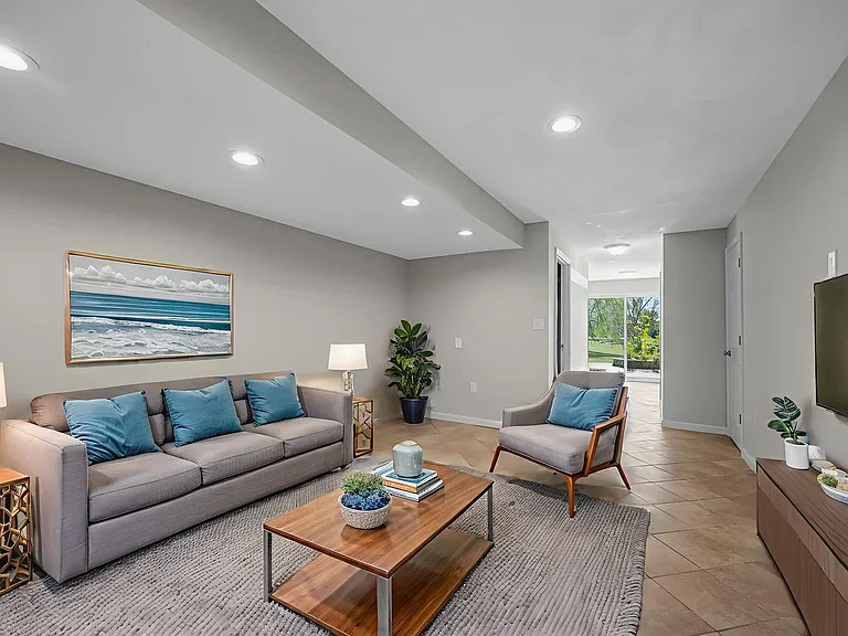 1012 Chesterfield Dr — Photo 30