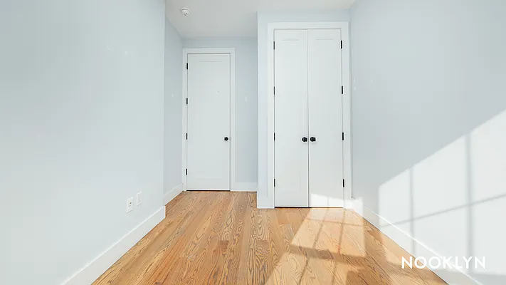 Rented by Nooklyn NYC LLC | media 30