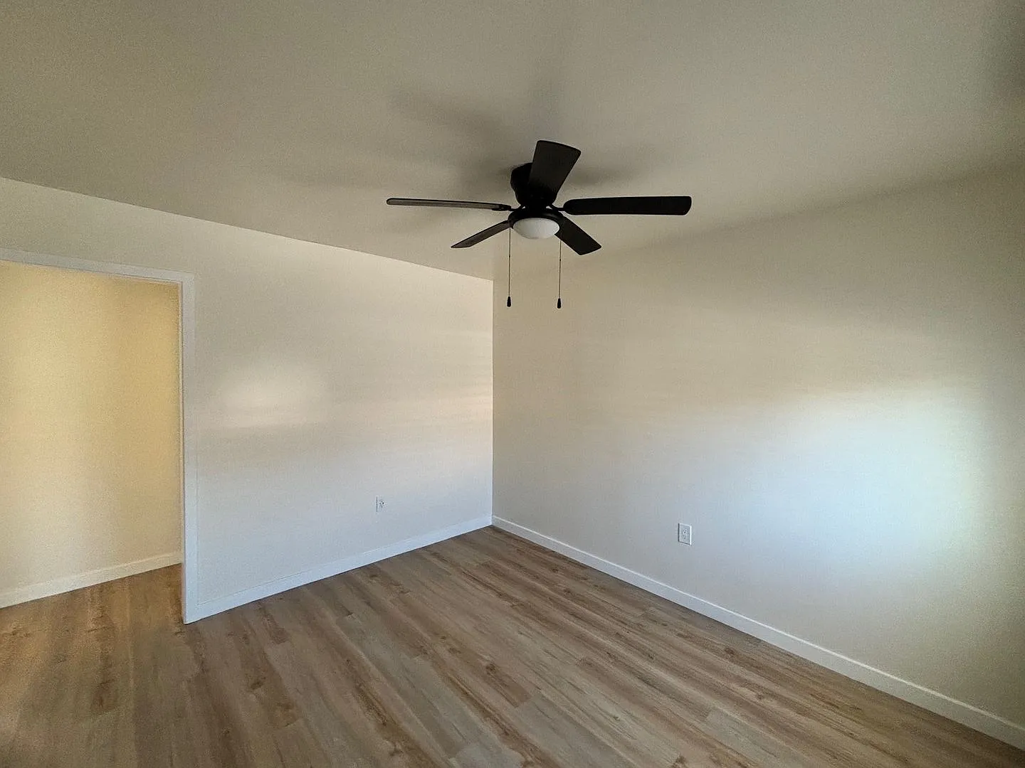 14105 Calvert St. — Photo 4