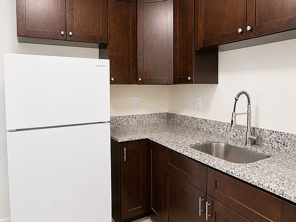 2nd image of 2122 NW 7th Ct APT 1