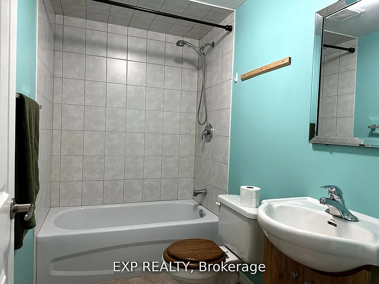 91 Sun King Cres #BASEMENT — Photo 8