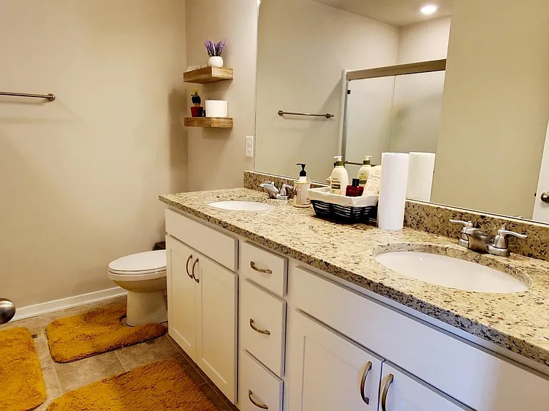 381 NE Mink Dr — Photo 11