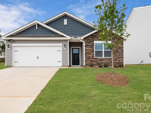 61 Salers Rd, Fletcher, NC 28732