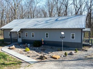 21181 Angalia Ln, Petersburg, IL 62675