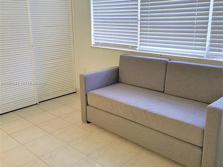 9455 Bay Harbor Ter #2N — Photo 12