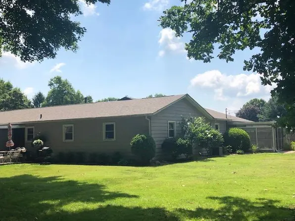 343/347 Oak Meadow Dr, Pataskala, OH 43062