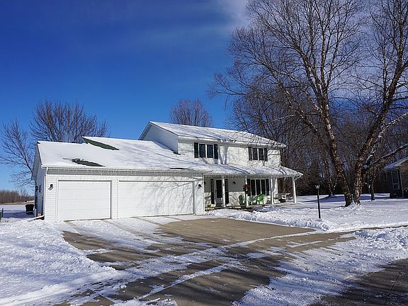 2nd image of 520 Woodbine Ct