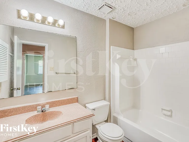 15706 Tammany Ln — Photo 17