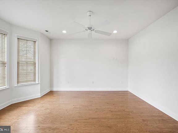 3rd image of 2616 Pioneer Rd