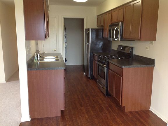 4th image of 29 Spuhler Dr