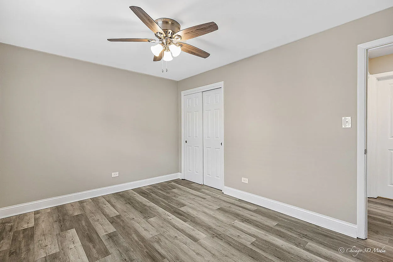 2 bed, 1.0 bath, 1000 sqft, $1,975 — Photo 3