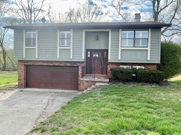 7 Colonial Ct, Barboursville, WV 25504