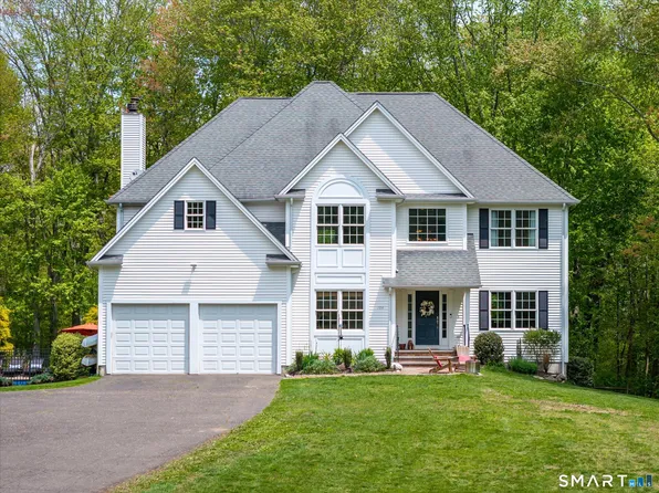 104 Cutlers Farm Road, Monroe, CT 06468