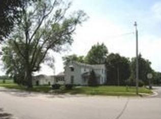 323 7th Ave SE, Dyersville, IA 52040