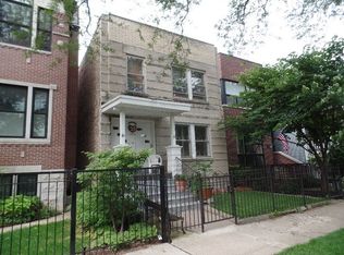 1916 W Wellington Ave, Chicago, IL 60657
