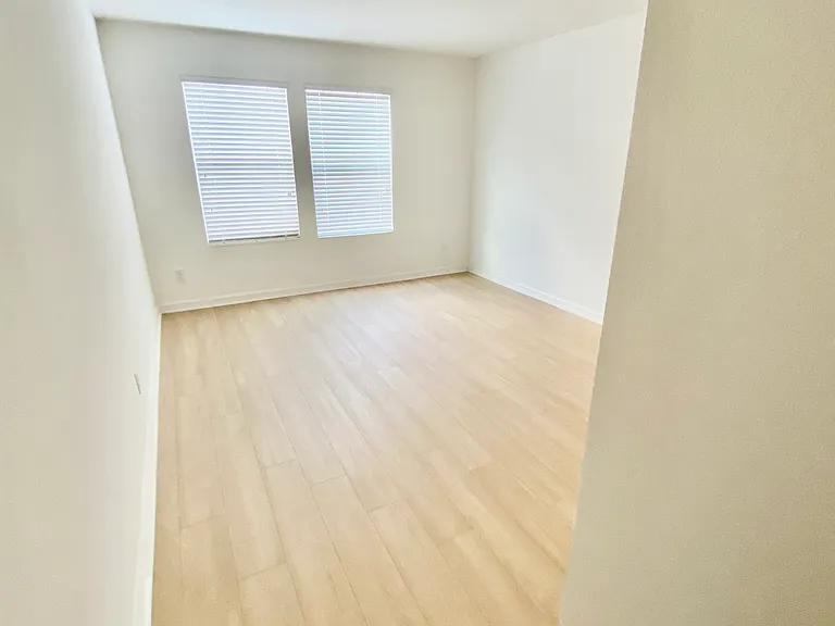 182 Glass Onion Dr — Photo 16