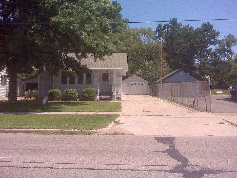 1st image of 315 Losey Blvd N