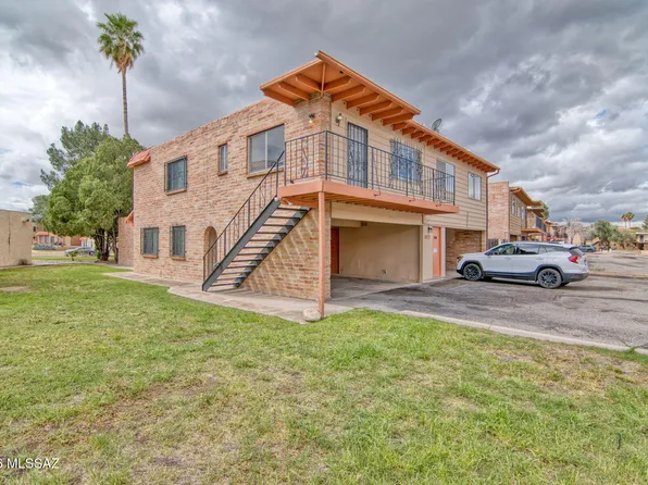 6717 E Calle La Paz, Tucson, AZ 85715