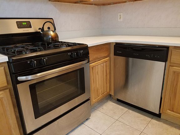 2nd image of 203 Kosciuszko St APT 3