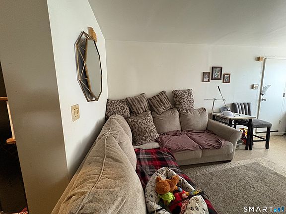 4th image of 679 Norman Street