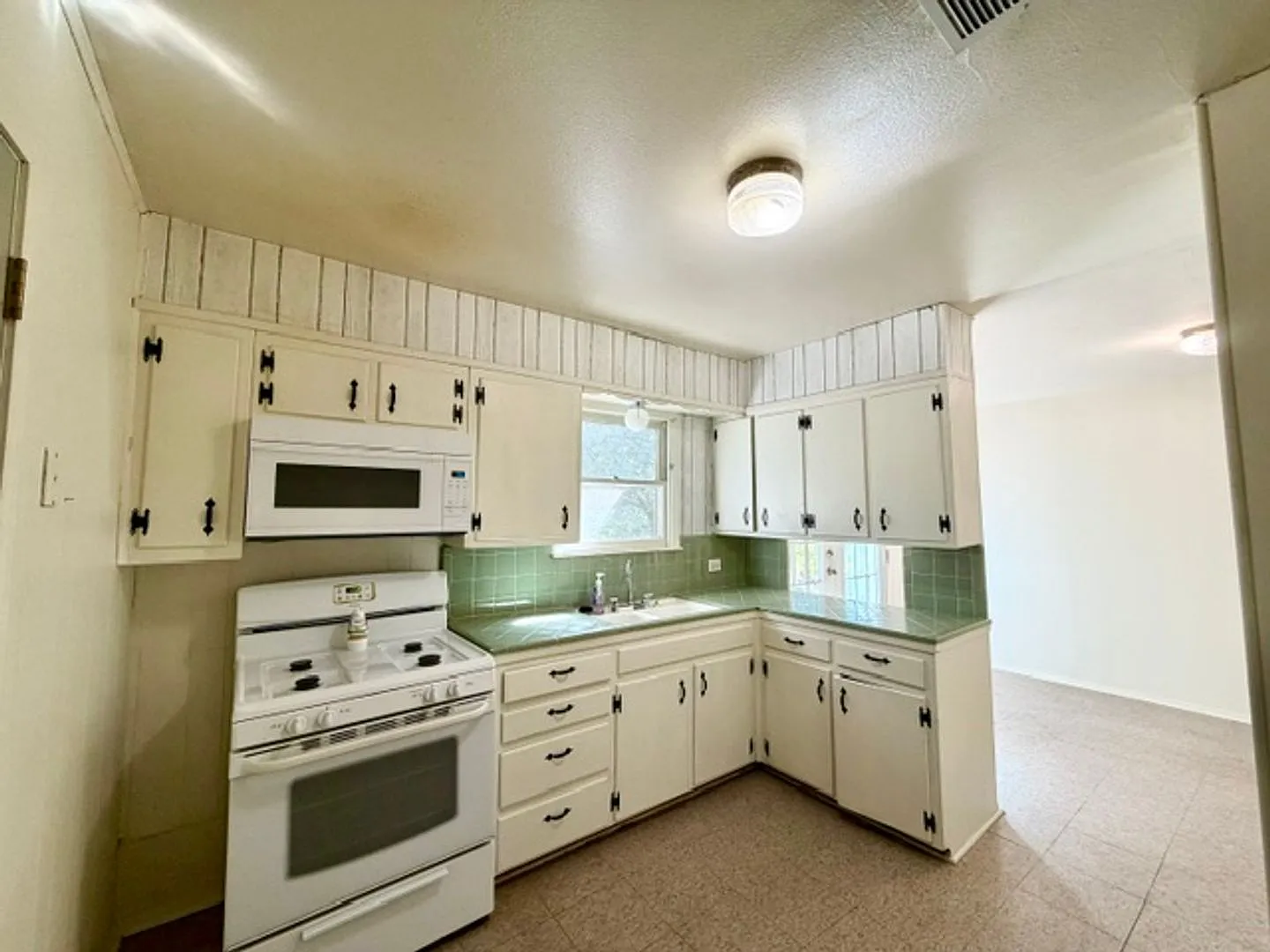 South Waco — Photo 4
