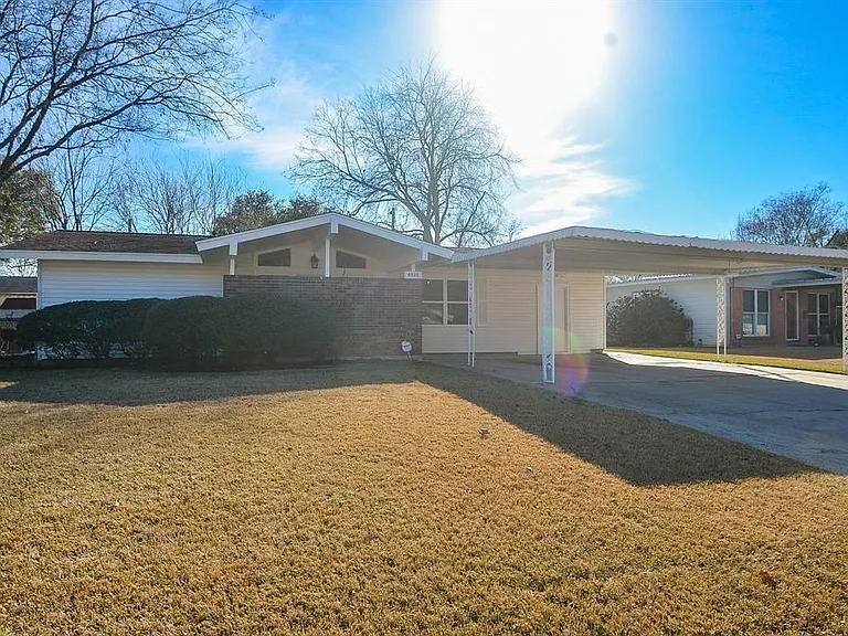 6923 Cole Creek Dr — Photo 1