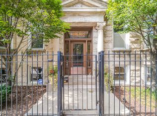 816 W Cuyler Ave UNIT 1W, Chicago, IL 60613
