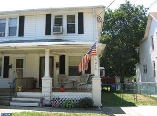 216 Cleveland Ave, Riverside, NJ 08075