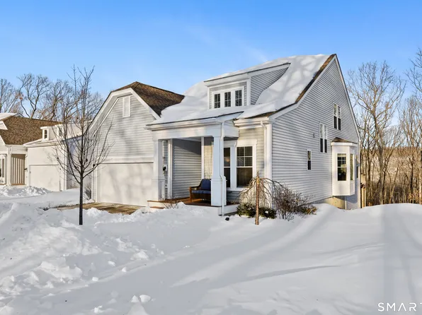 909 Tillinghast Drive #909, Oxford, CT 06478