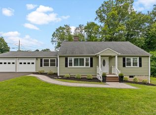 27 Sunset Hill Rd, Brookfield, CT 06804