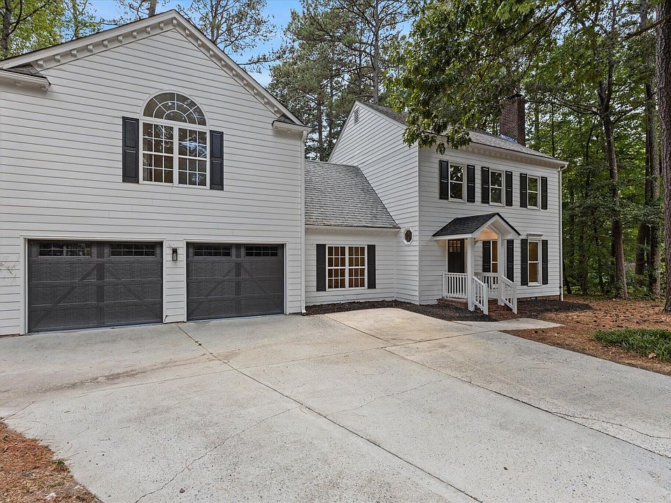 1st image of 2600 New Oxford Dr