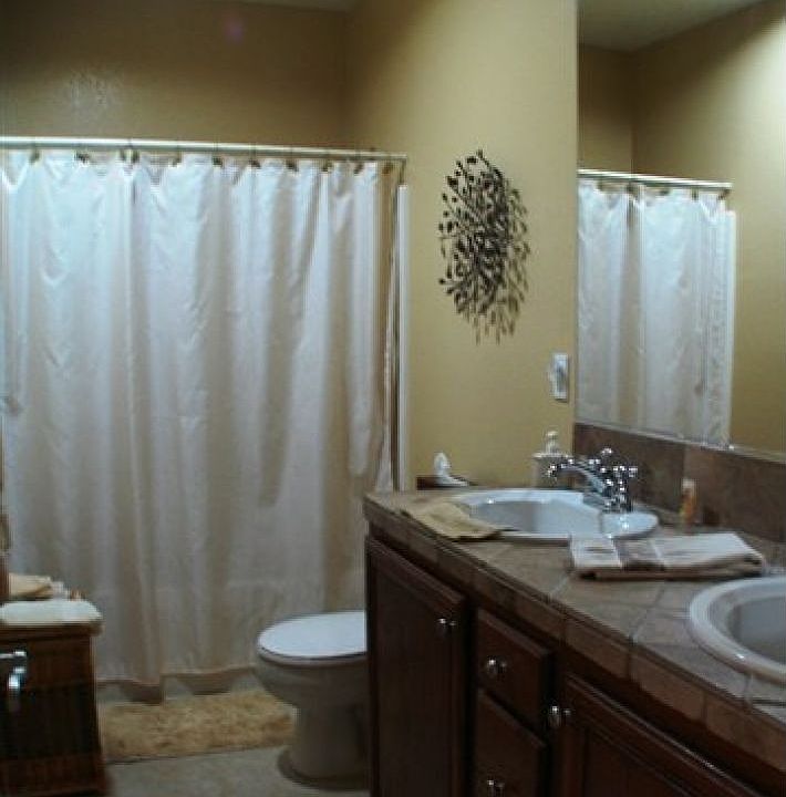 2nd image of 1004 Marge Ln