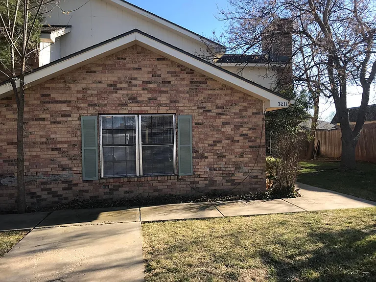 7211 Montague Dr — Photo 1