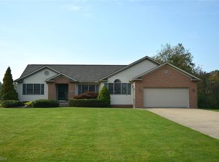 8106 Allen Dr NE, Alliance, OH 44601
