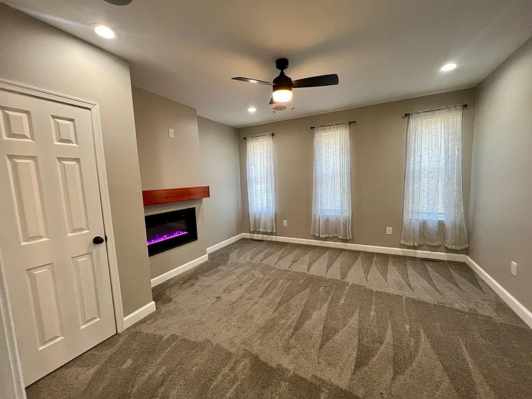 1502 E Hoffman St — Photo 10