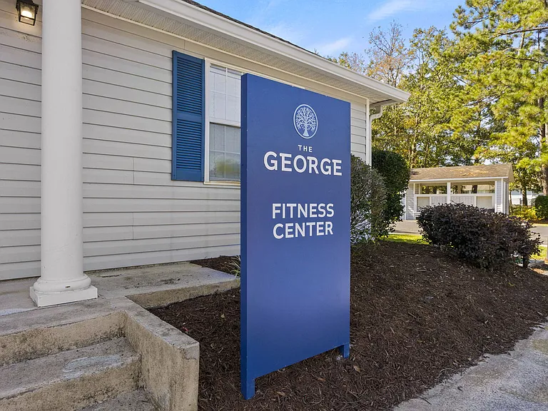 The George — Photo 24