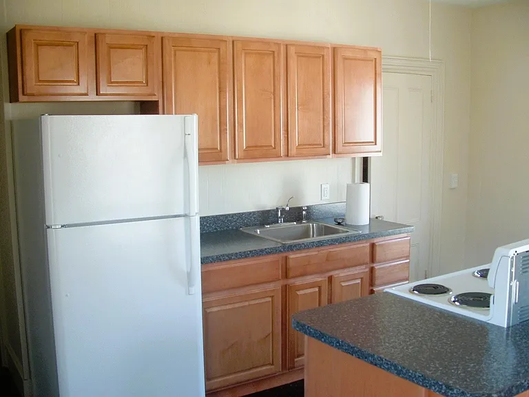 94-96 Highland St #5 — Photo 6