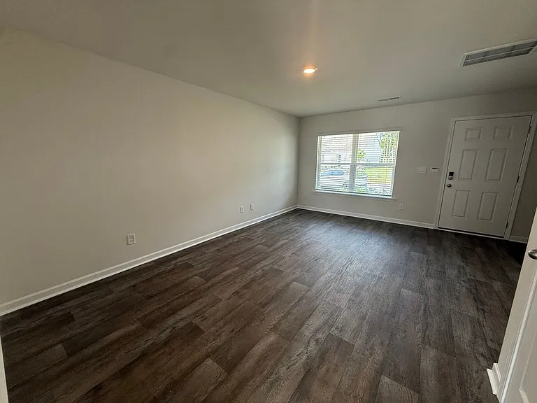 3913 Falcon Ct NW — Photo 5