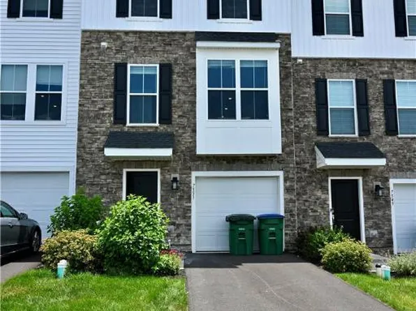 7551 Clayton Ave, Coopersburg, PA 18036