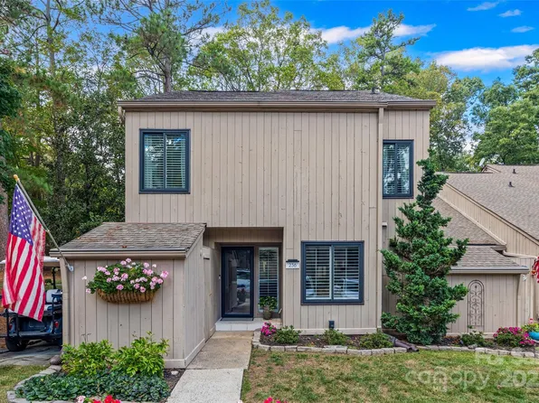 236 Riverview Ter, Clover, SC 29710