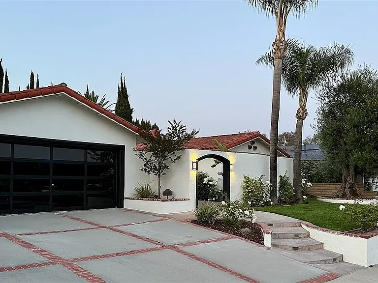 Tarrasa Ln — Photo 35