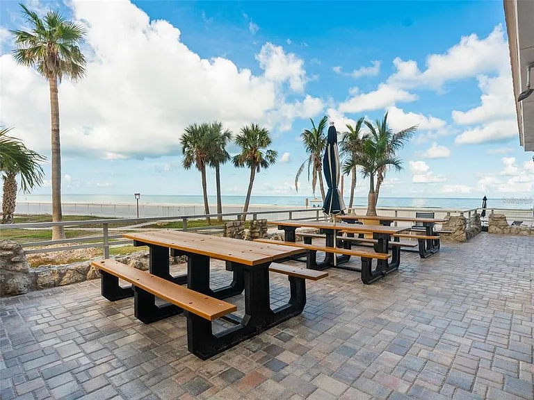 17920 Gulf Blvd #1203 — Photo 7