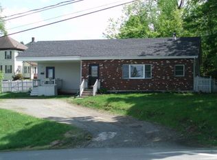 233 Prospect St, Newport, VT 05855