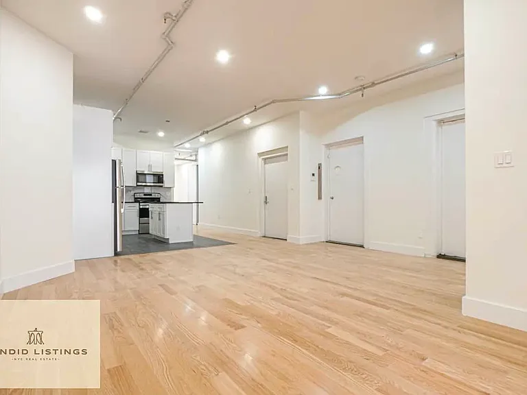 154 W 27th St #3 — Photo 3