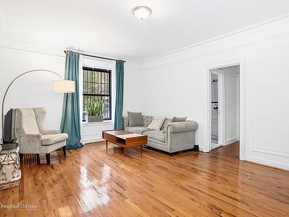 4th image of 195 Hicks St APT 1C
