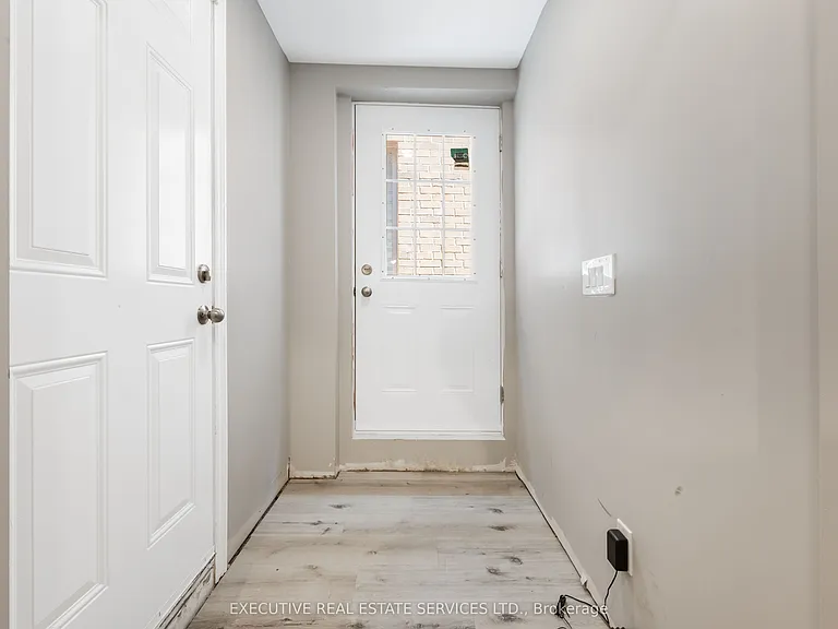 61 Truro Cir N — Photo 9