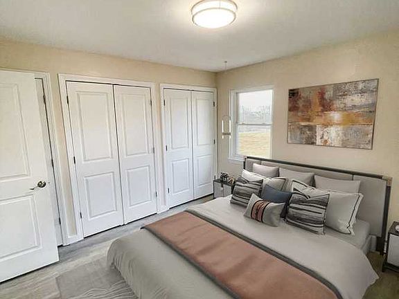 5th image of 8 Sutton Pl