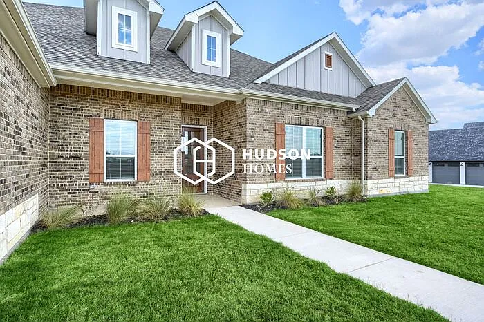 4 bed, 3.5 bath, 2983 sqft, $2,945 — Photo 2