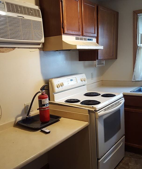 1st image of 330 Harris St #B